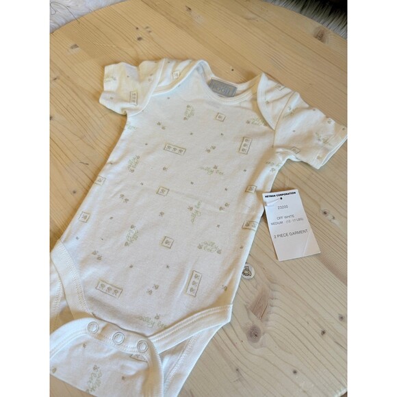 Pooh Onesie - Picture 2 of 4